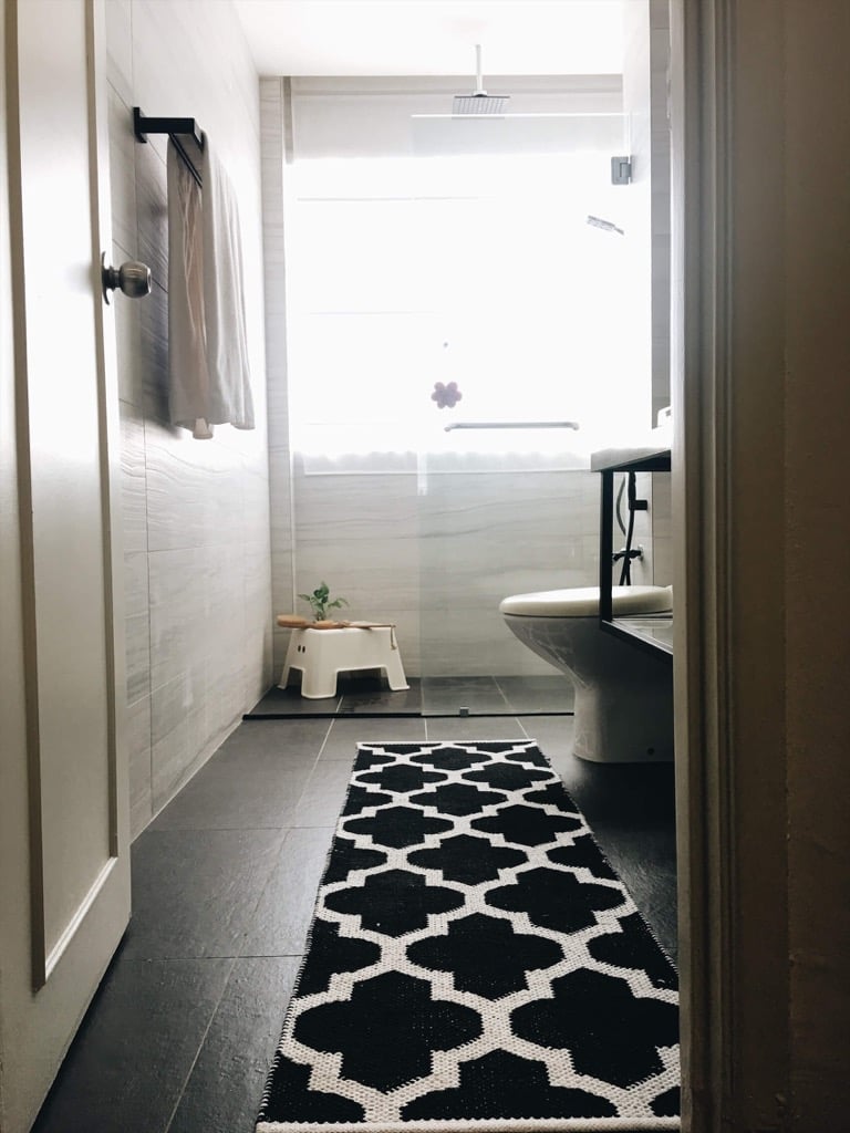 Master Bathroom remodel: with faux marble tiles